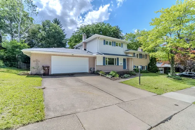 1943 Ivywood Drive, Ann Arbor, MI 48103