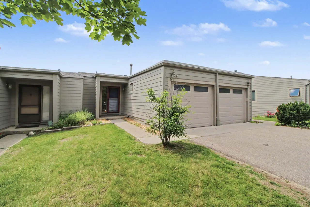 761 Skynob Drive, Ann Arbor, MI 48105