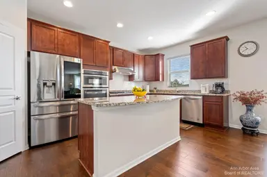638 Holmdale Way, Ann Arbor, MI 48108 — photo 5