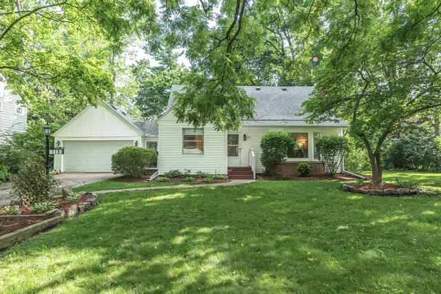 719 Sunset Road, Ann Arbor, MI 48103