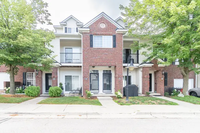 229 Scio Village Court, Ann Arbor, MI 48103