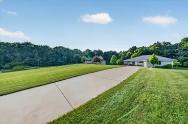 9348 Stoneview Lane, Whitmore Lake, MI 48189 — photo 4