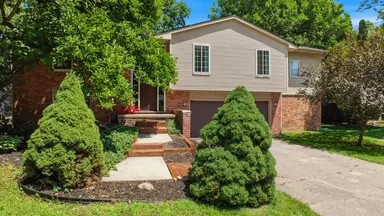 7737 Collingwood Drive, Brighton, MI 48114 — photo 2