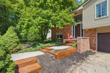 7737 Collingwood Drive, Brighton, MI 48114 — photo 4