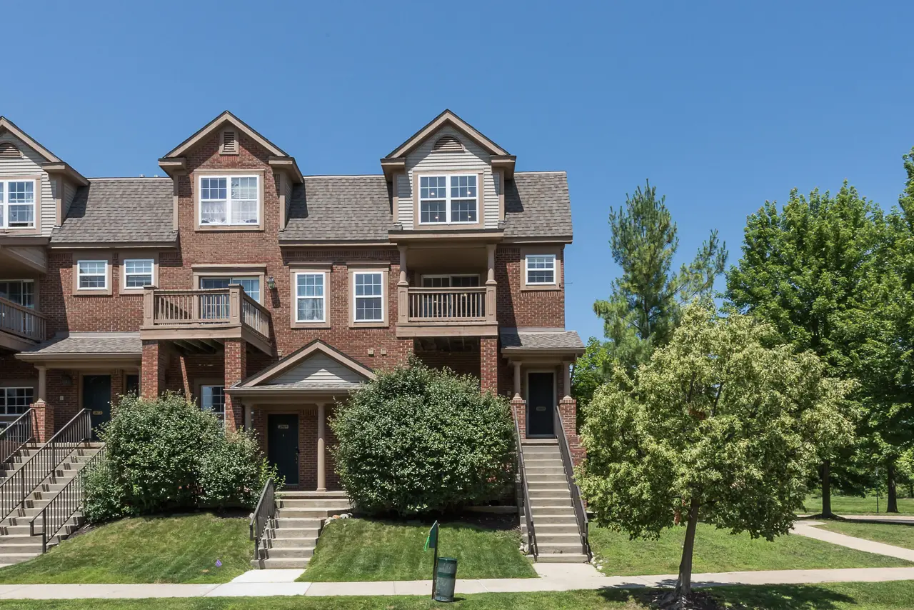 2865 Barclay Way, Ann Arbor, MI 48105