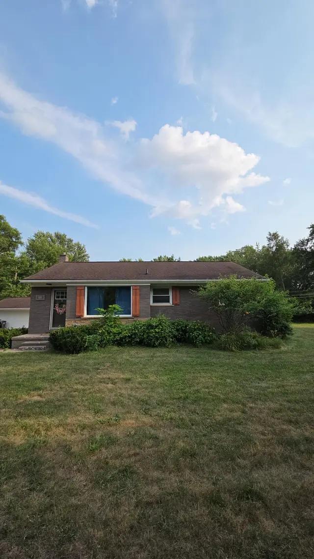 34745 Pinetree Street, Livonia, MI 48150