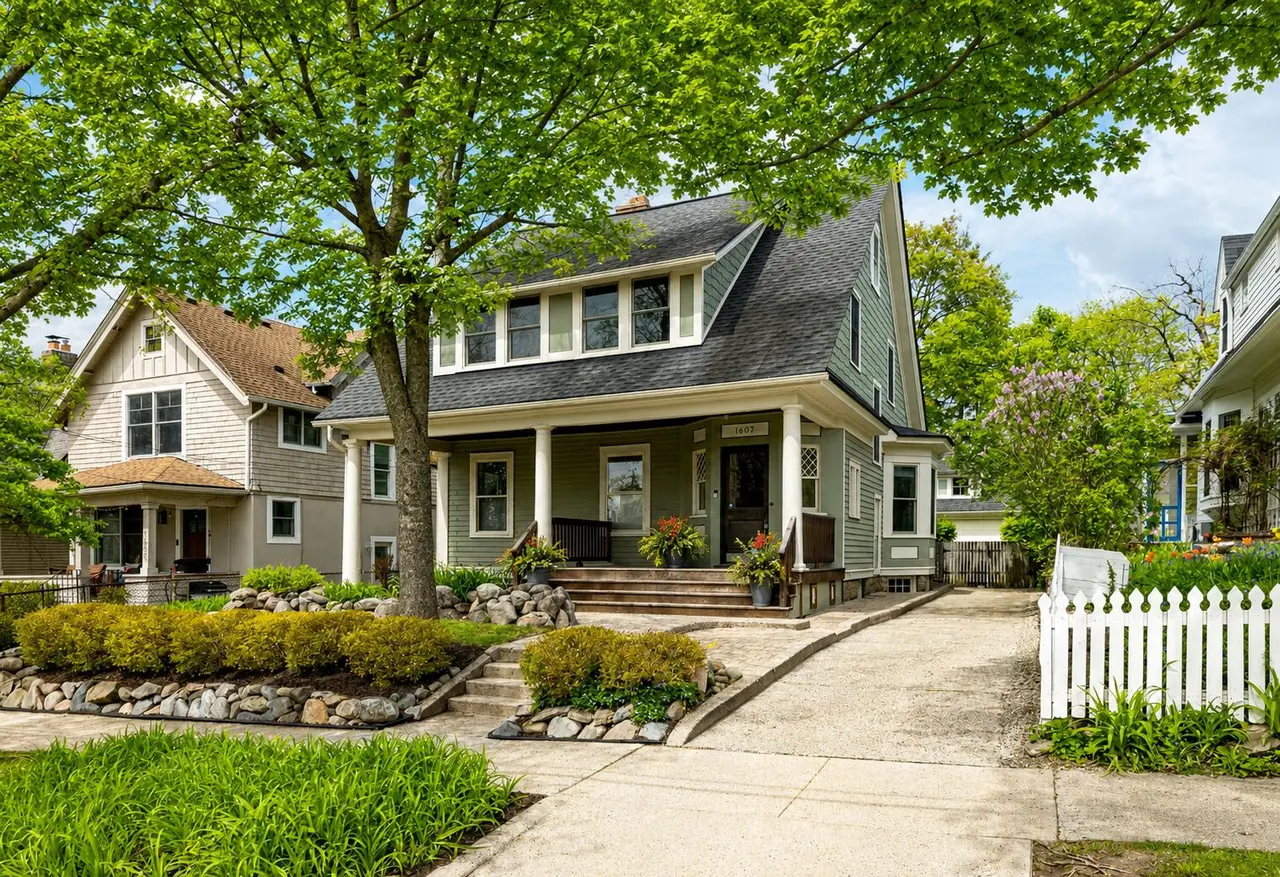 1607 S University Avenue, Ann Arbor, MI 48104
