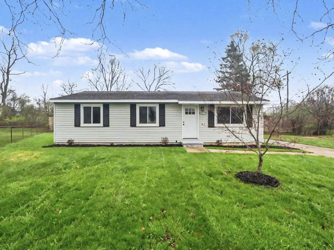 12 Faust Court, Ann Arbor, MI 48108