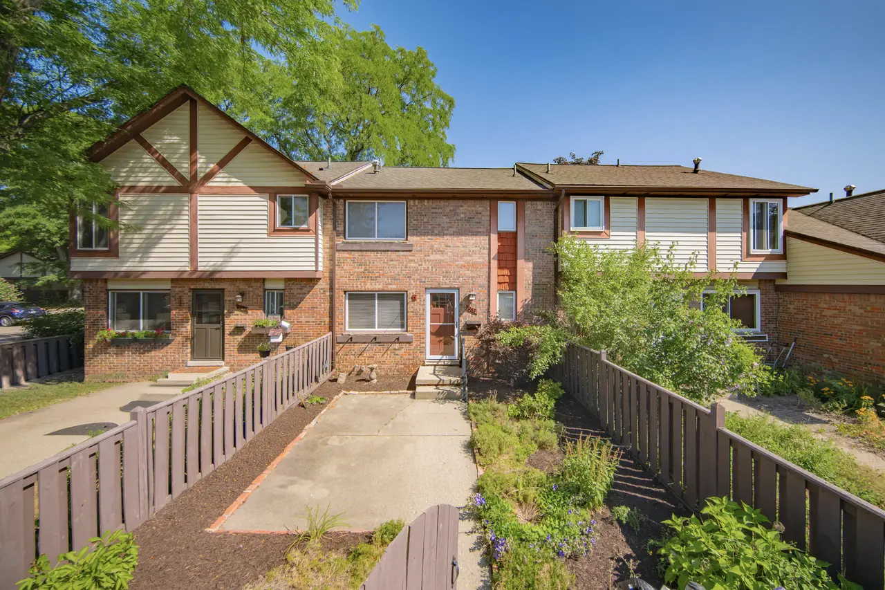 963 Terrace Lane N, Ypsilanti, MI 48198