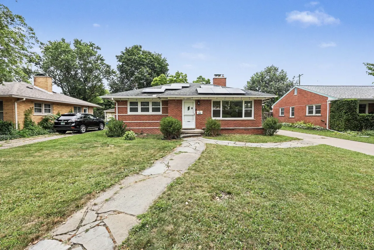 1597 Greenview Drive, Ann Arbor, MI 48103