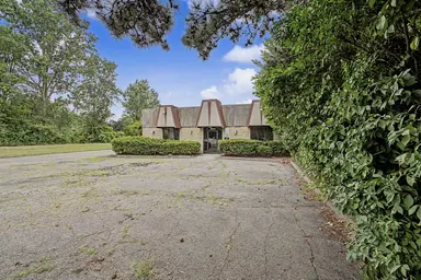 28550 Joy Road, Livonia, MI 48150 — photo 2