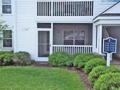 2736 S Knightsbridge Circle, Ann Arbor, MI 48105 — photo 2