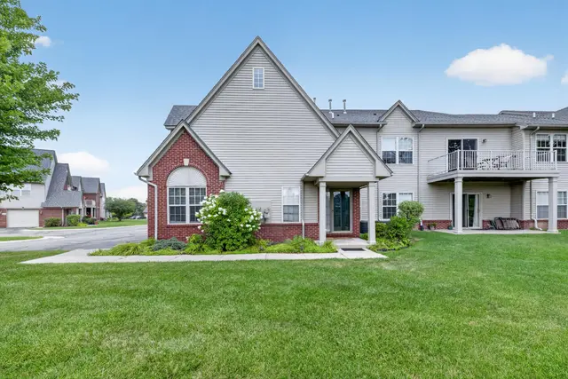 1153 Addington Lane, Ann Arbor, MI 48108