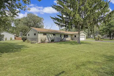 7676 Southmoor Drive, Monroe, MI 48161 — photo 3
