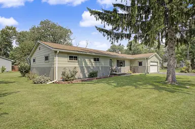 7676 Southmoor Drive, Monroe, MI 48161 — photo 2