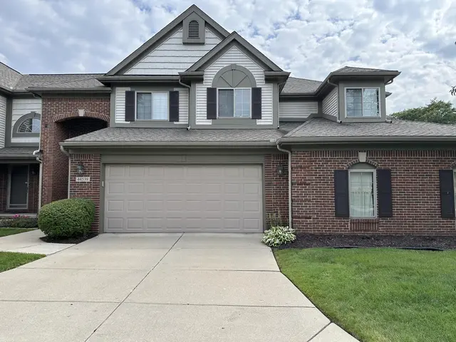 44539 N Heather Lane, Canton, MI 48187