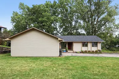 3007 Moraine Drive, Brighton, MI 48114 — photo 3