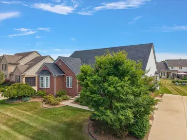 48973 Woodson Way, Canton, MI 48187 — photo 2