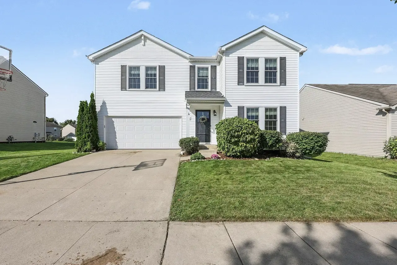 8614 Magnolia Way, Dexter, MI 48130