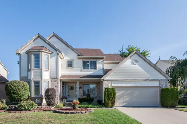 7162 Fox Woods Drive, Canton, MI 48187