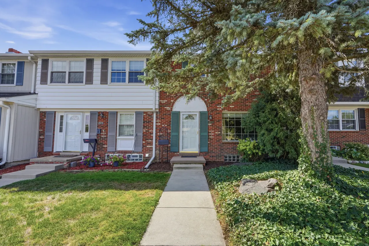 19372 Malvern Court, Northville, MI 48167