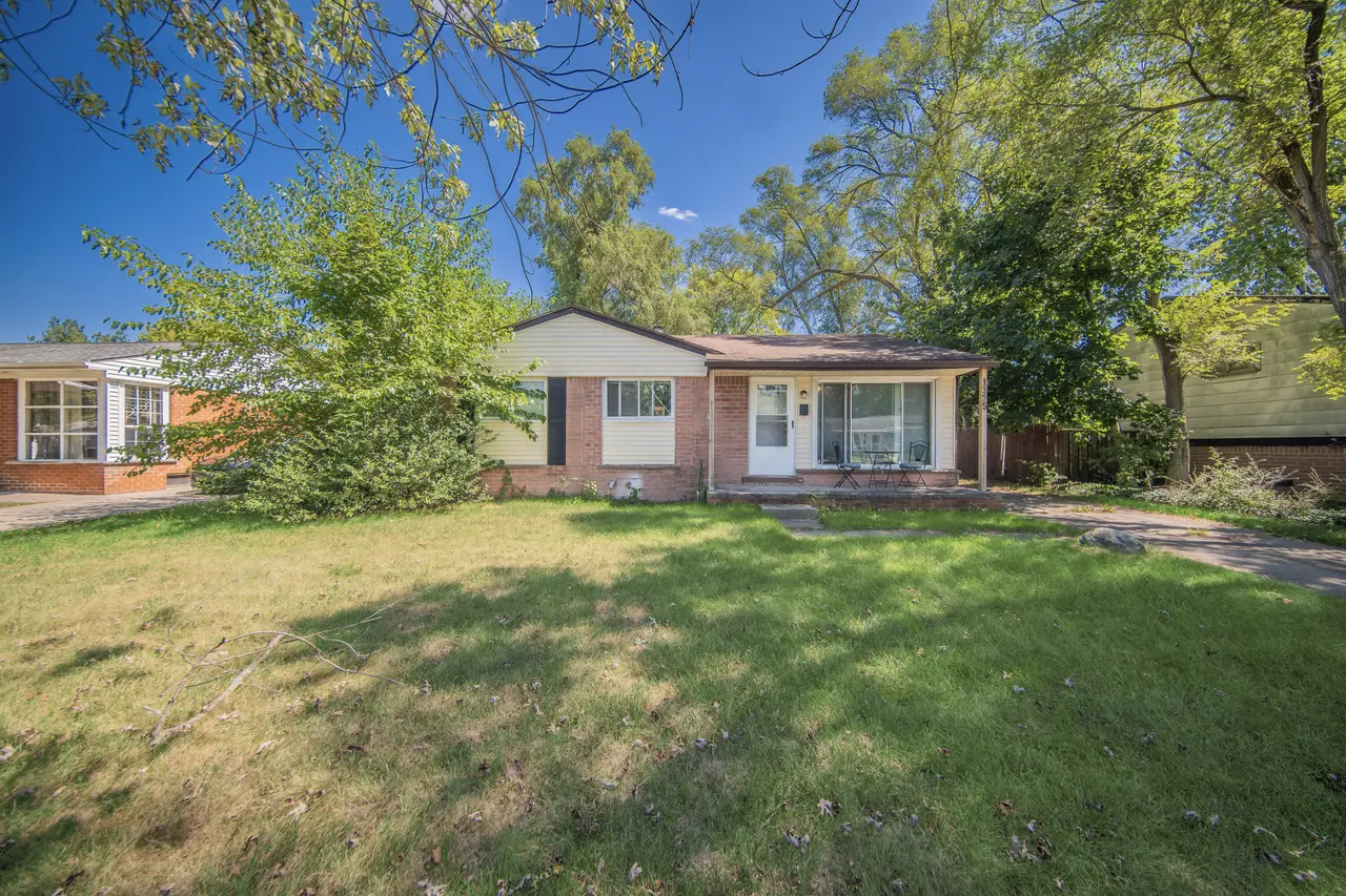 1355 Desoto Avenue, Ypsilanti, MI 48198