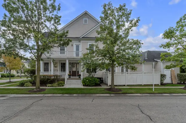 594 Constitution Street, Canton, MI 48188
