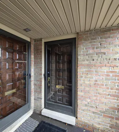 18233 University Park Drive, Livonia, MI 48152 — photo 2
