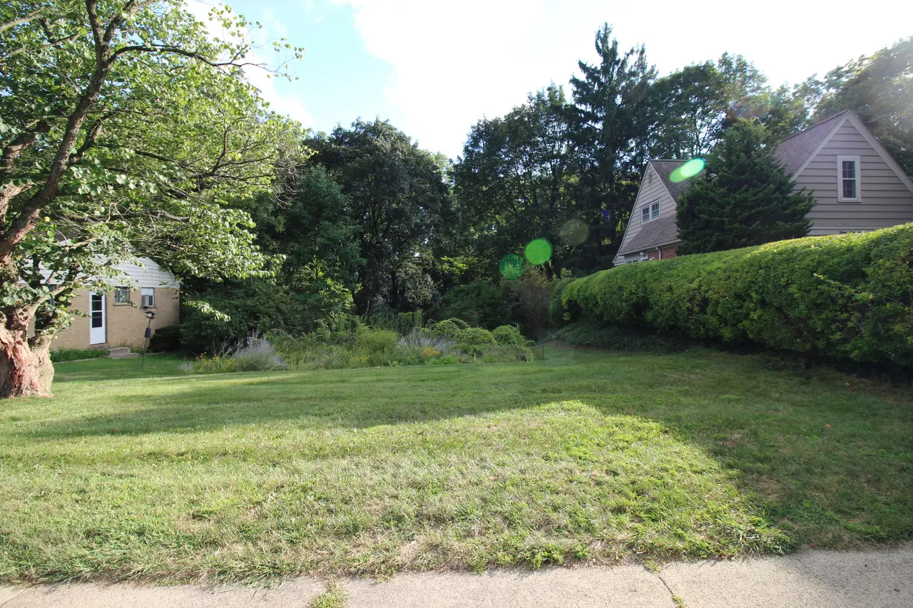 1305 Linwood Avenue, Ann Arbor, MI 48103