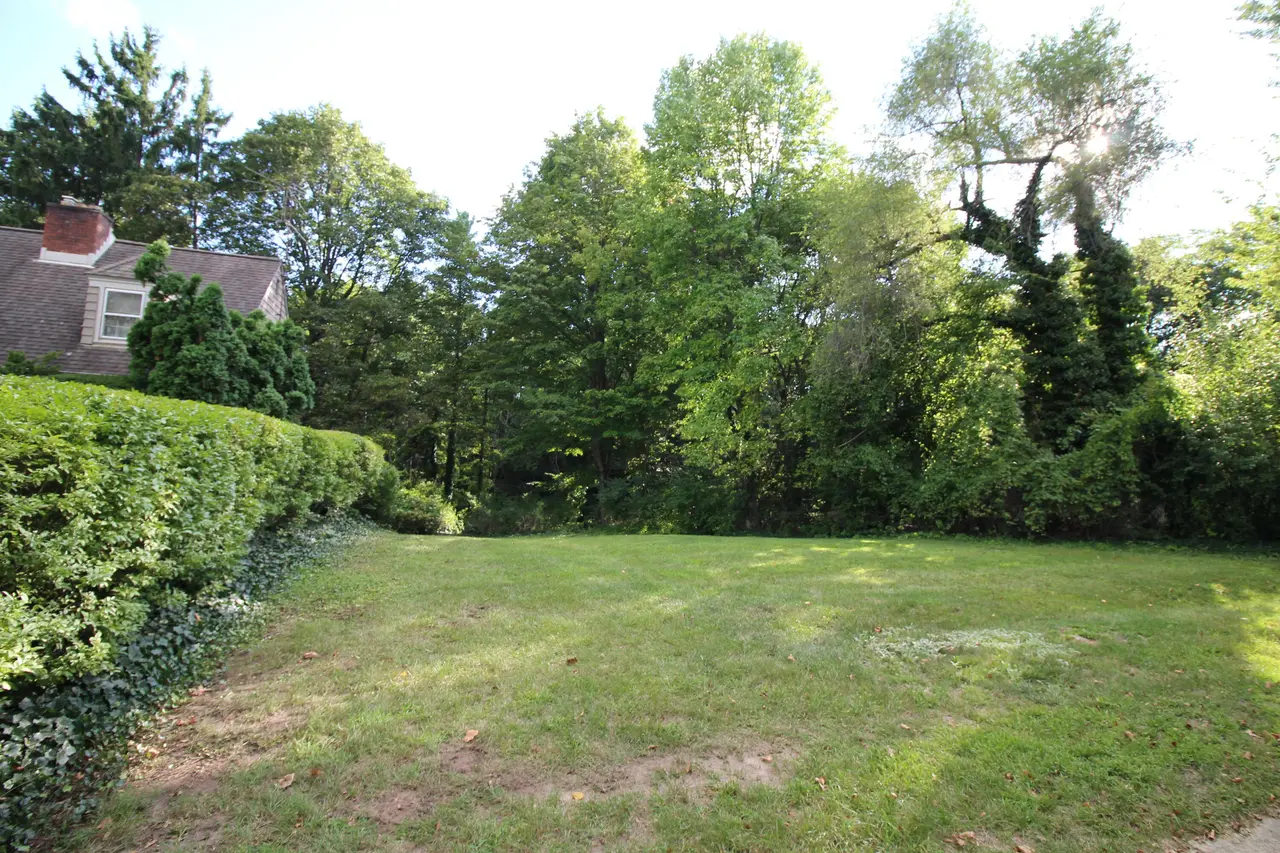 1375 Linwood Avenue, Ann Arbor, MI 48103