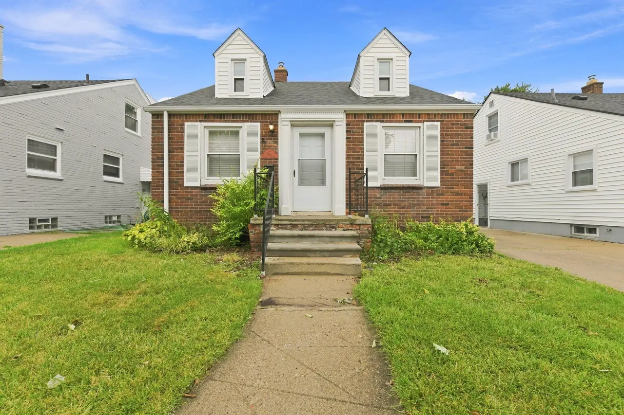 451 N Waverly Street, Dearborn, MI 48128