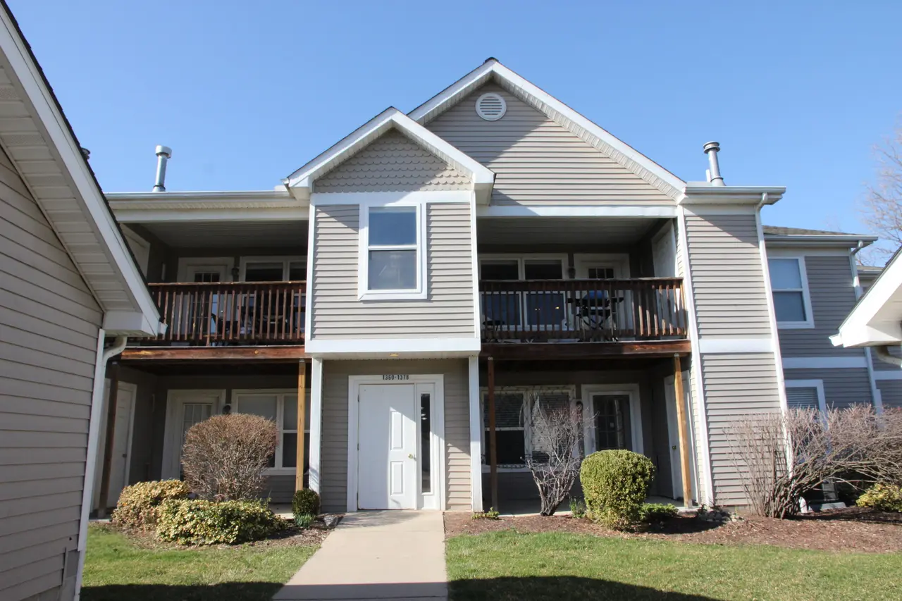 1376 Heatherwood Lane, Ann Arbor, MI 48108