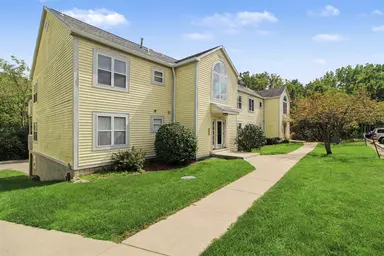 2241 S Huron Parkway 1, Ann Arbor, MI 48104 — photo 2