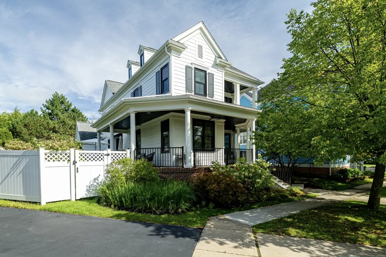 396 Hamilton Street, Canton, MI 48188