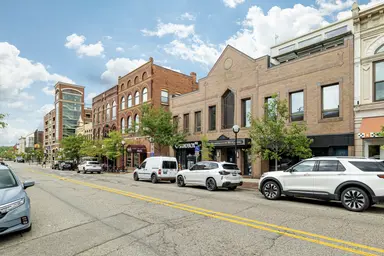 217 E Washington Street, Ann Arbor, MI 48104 — photo 2