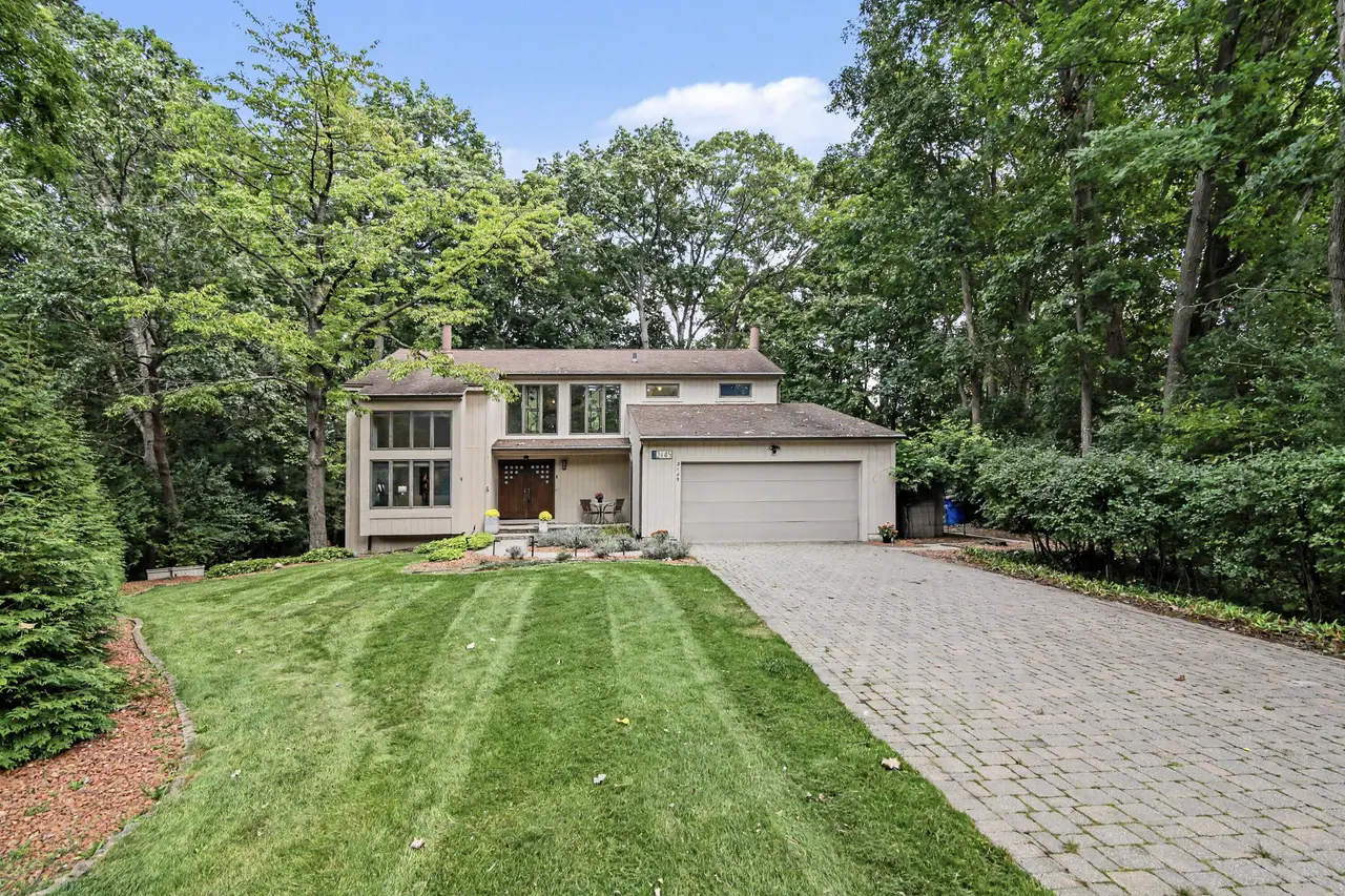 2145 Ridge Avenue, Ann Arbor, MI 48104