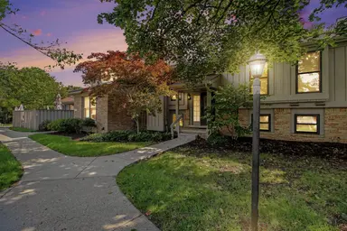 2206 Rivenoak Court, Ann Arbor, MI 48103 — photo 2