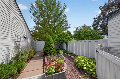 2828 Monte Vista Avenue, Brighton, MI 48114 — photo 3