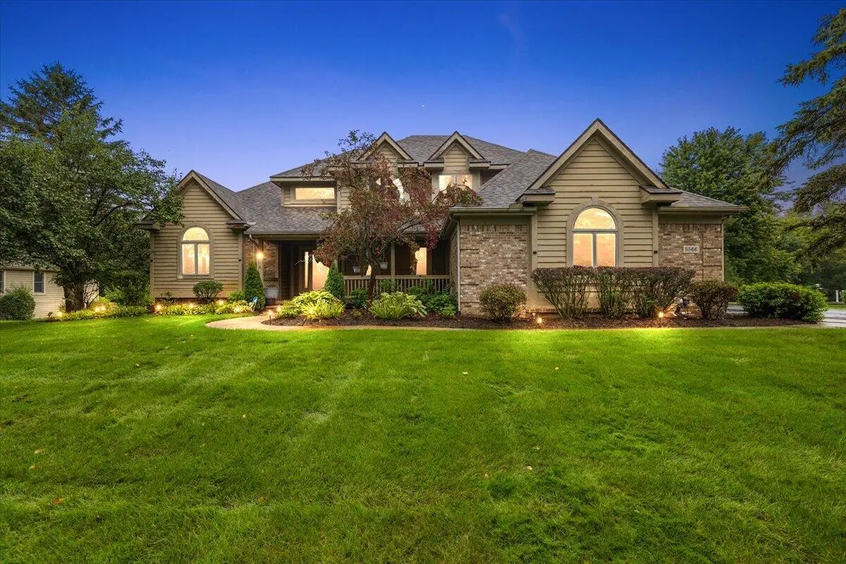 5566 Creekview Drive, Ann Arbor, MI 48108