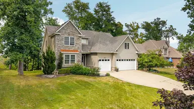 8243 Heathertree Lane, Brighton, MI 48116 — photo 2