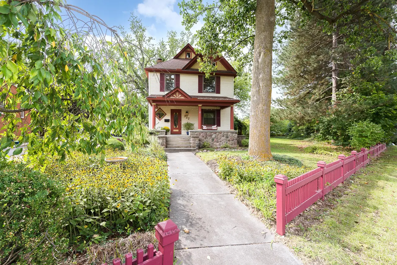 327 N Ann Arbor Street, Saline, MI 48176