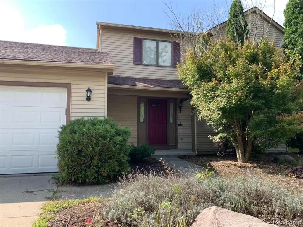624 Burr Oak Drive, Ann Arbor, MI 48103