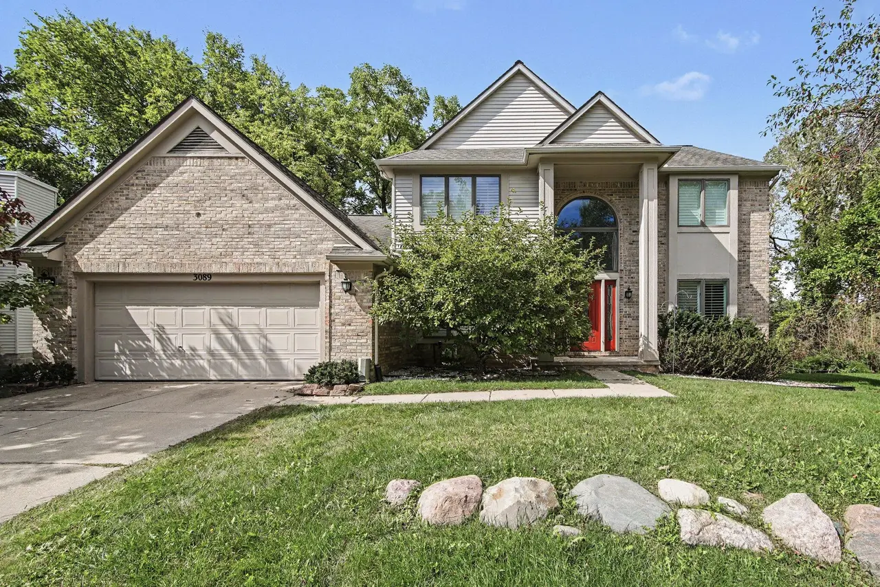 3089 N Foxridge Court, Ann Arbor, MI 48105