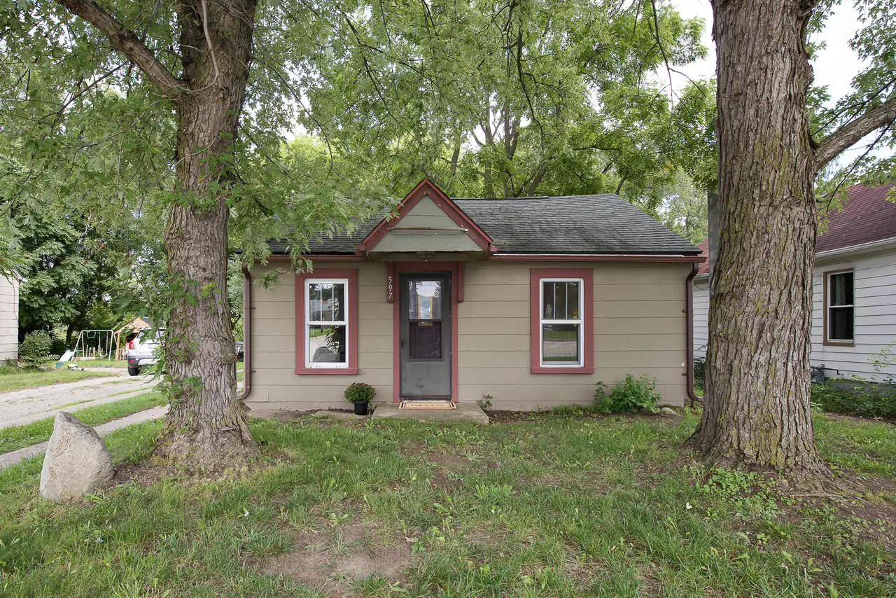 597 S Wagner Road, Ann Arbor, MI 48103