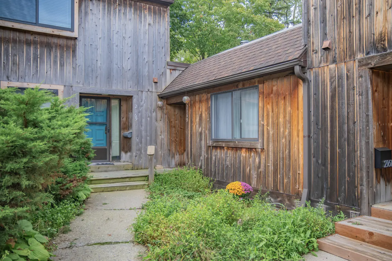 2163 Pauline Court, Ann Arbor, MI 48103