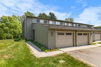 690 Peninsula Court, Ann Arbor, MI 48105 — photo 3
