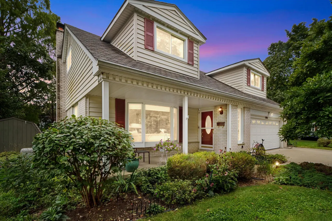 3225 Lockridge Drive, Ann Arbor, MI 48108