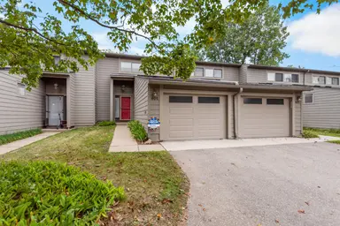 605 Watersedge Drive, Ann Arbor, MI 48105 — photo 4