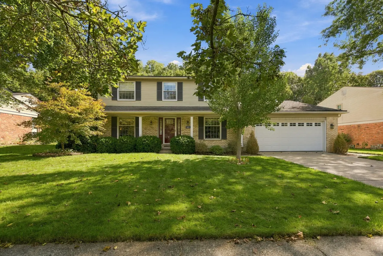 9022 Whittlesey Lake Drive, Plymouth, MI 48170