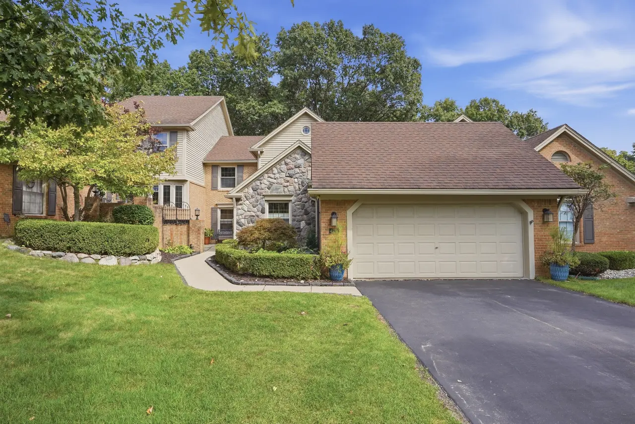 4539 Golf View Drive, Brighton, MI 48116